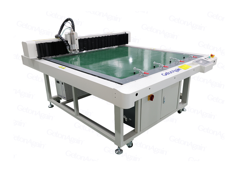 电脑模板铣切机