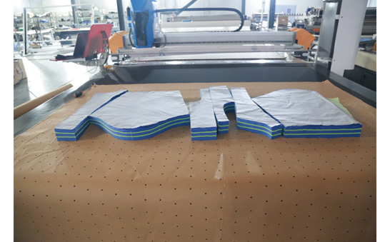 全自动拉布机(2-6卷)